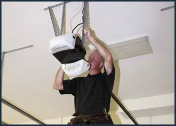 Garage Doors Store Repairs Tujunga, CA 818-351-5233 - cont-gdr-door-opener-08m